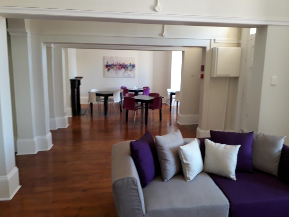 The Vic Hotel 포트엘리자베스 외부 사진