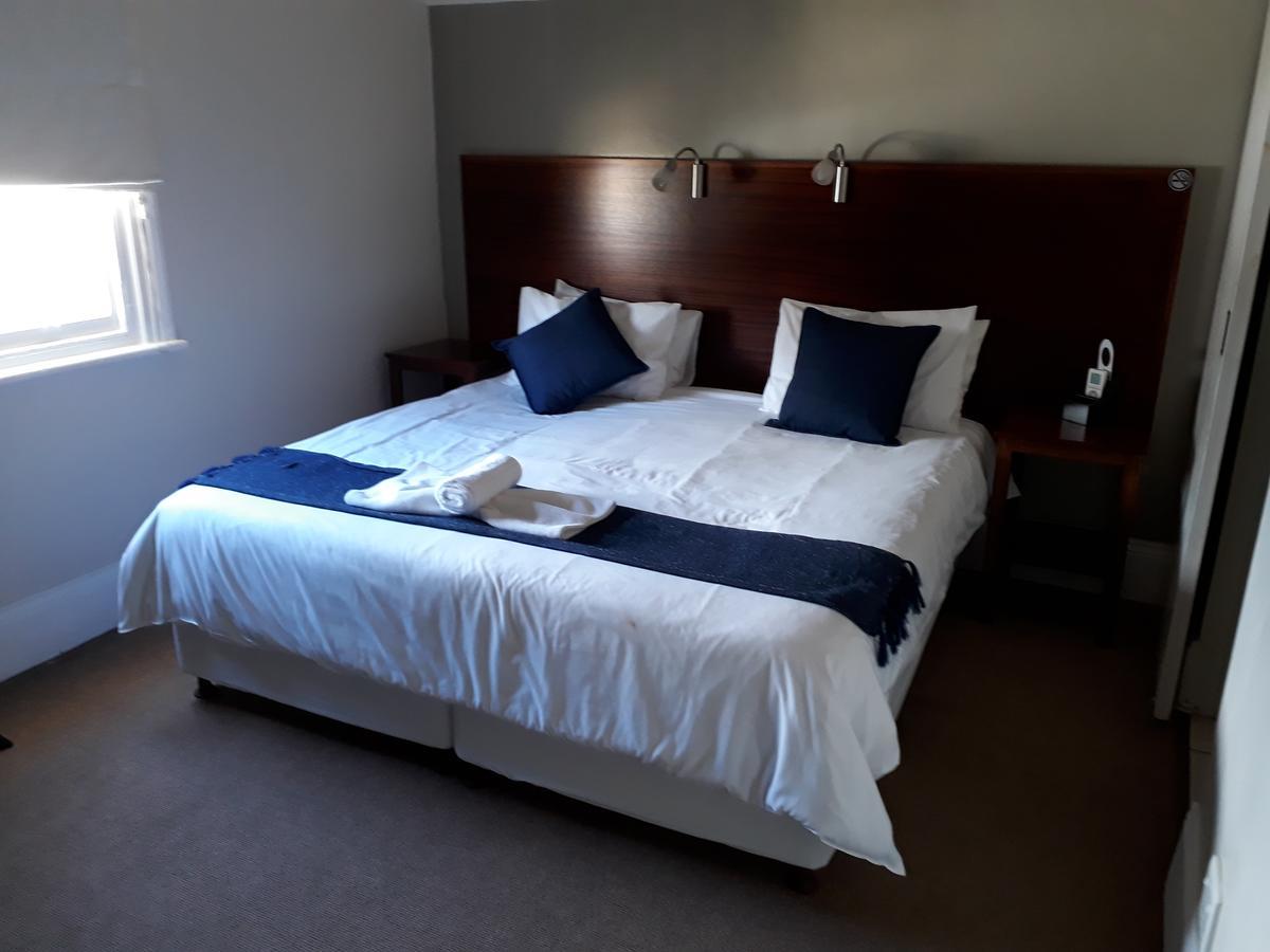 The Vic Hotel 포트엘리자베스 외부 사진