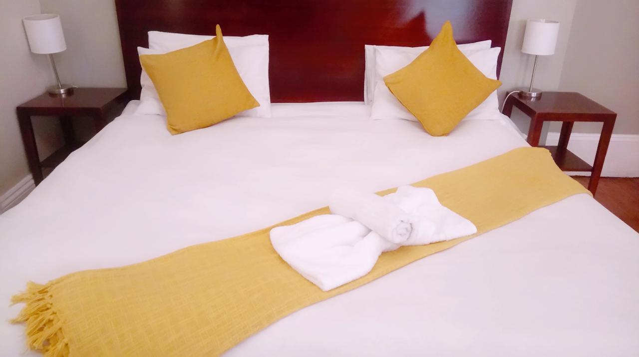 The Vic Hotel 포트엘리자베스 외부 사진